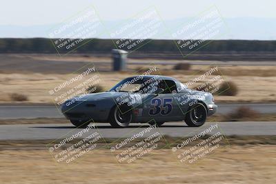 media/Nov-17-2024-CalClub SCCA (Sun) [[5252d9c58e]]/Around the Pits/